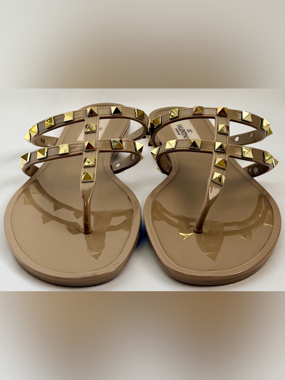 Valentino Garavani Rockstud Nude Jelly Studded T-Strap Thong Sandals EU 38 - Picture 4 of 12